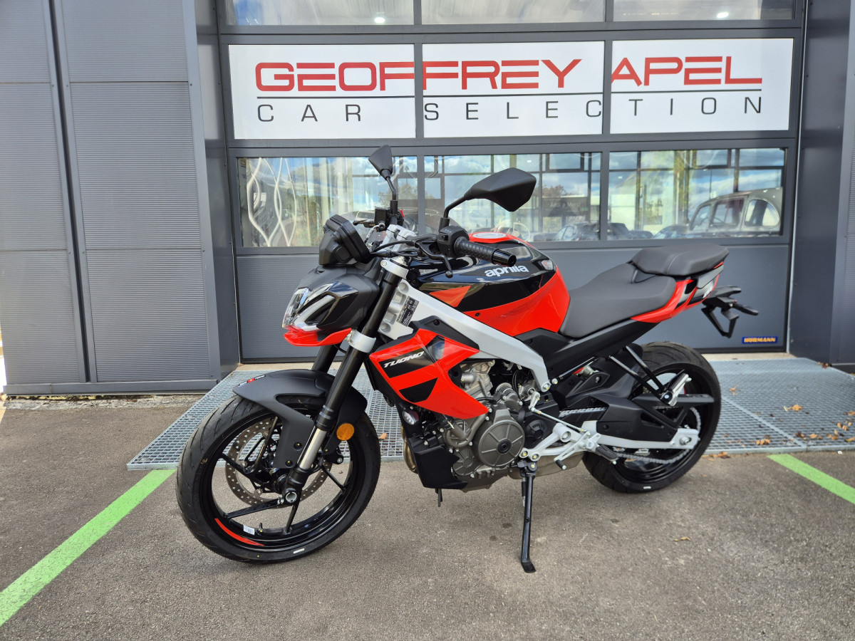 Aprilia Tuono 457 