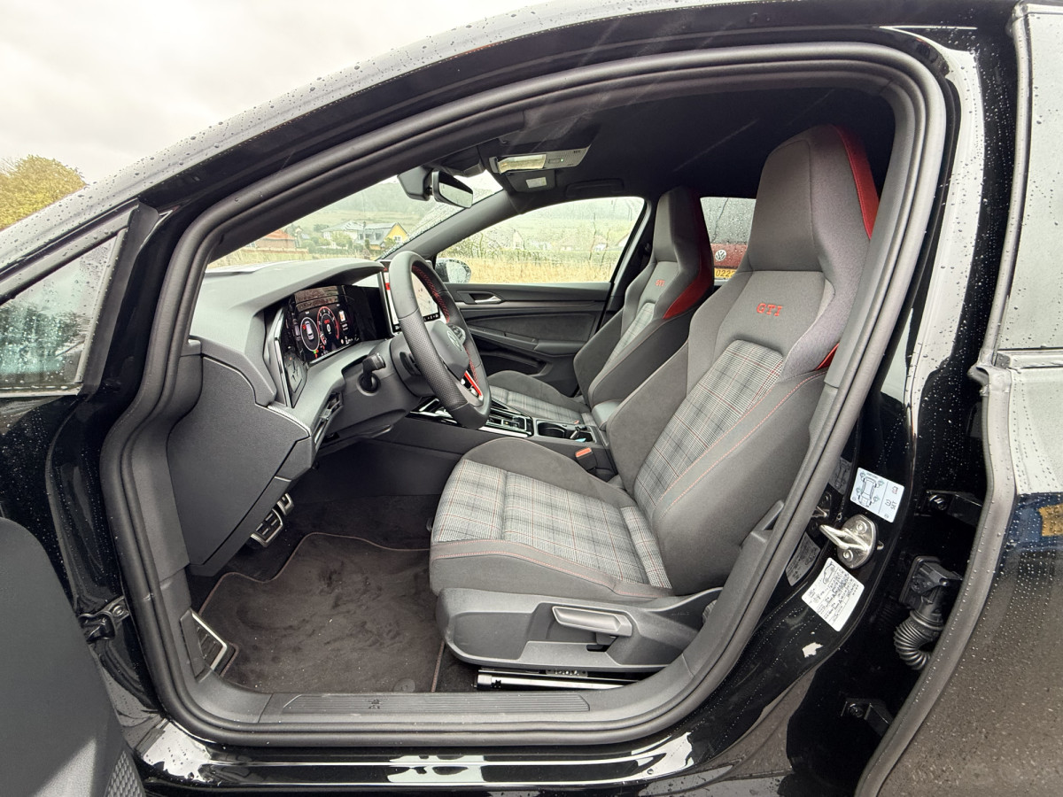 Volkswagen Golf GTI 2.0 TSI 195 kW / 265 CV Boîte à double embrayage 7 vitesses