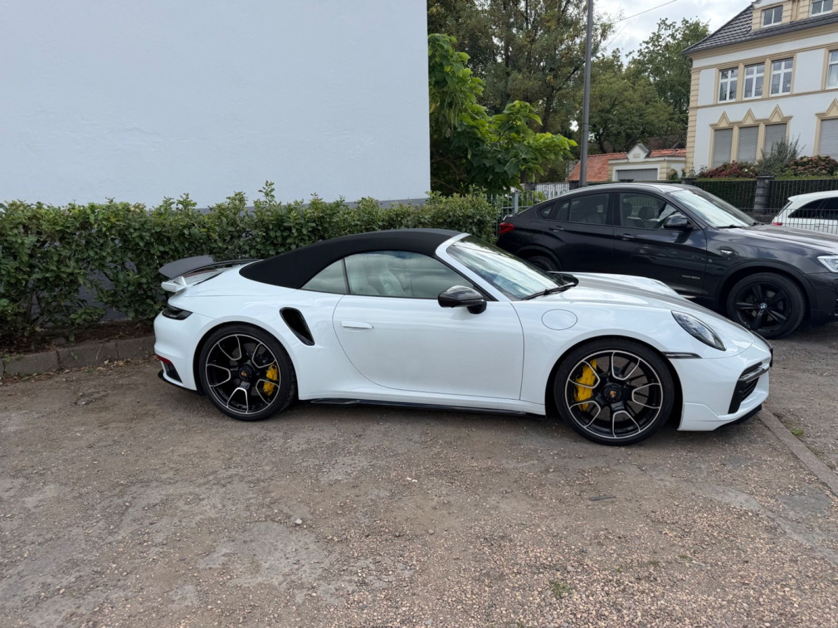 Porsche 911 Turbo S Cabriolet/Aero Paket/Unfallfrei/