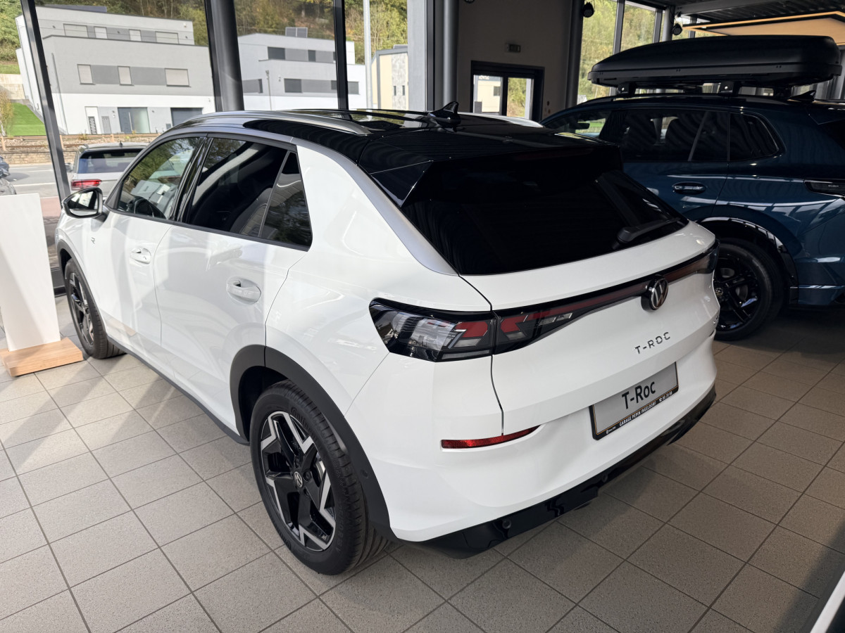 Volkswagen T-Roc R-Line 1.5 eTSI 150cv Boîte à double embrayage 7 vitesses