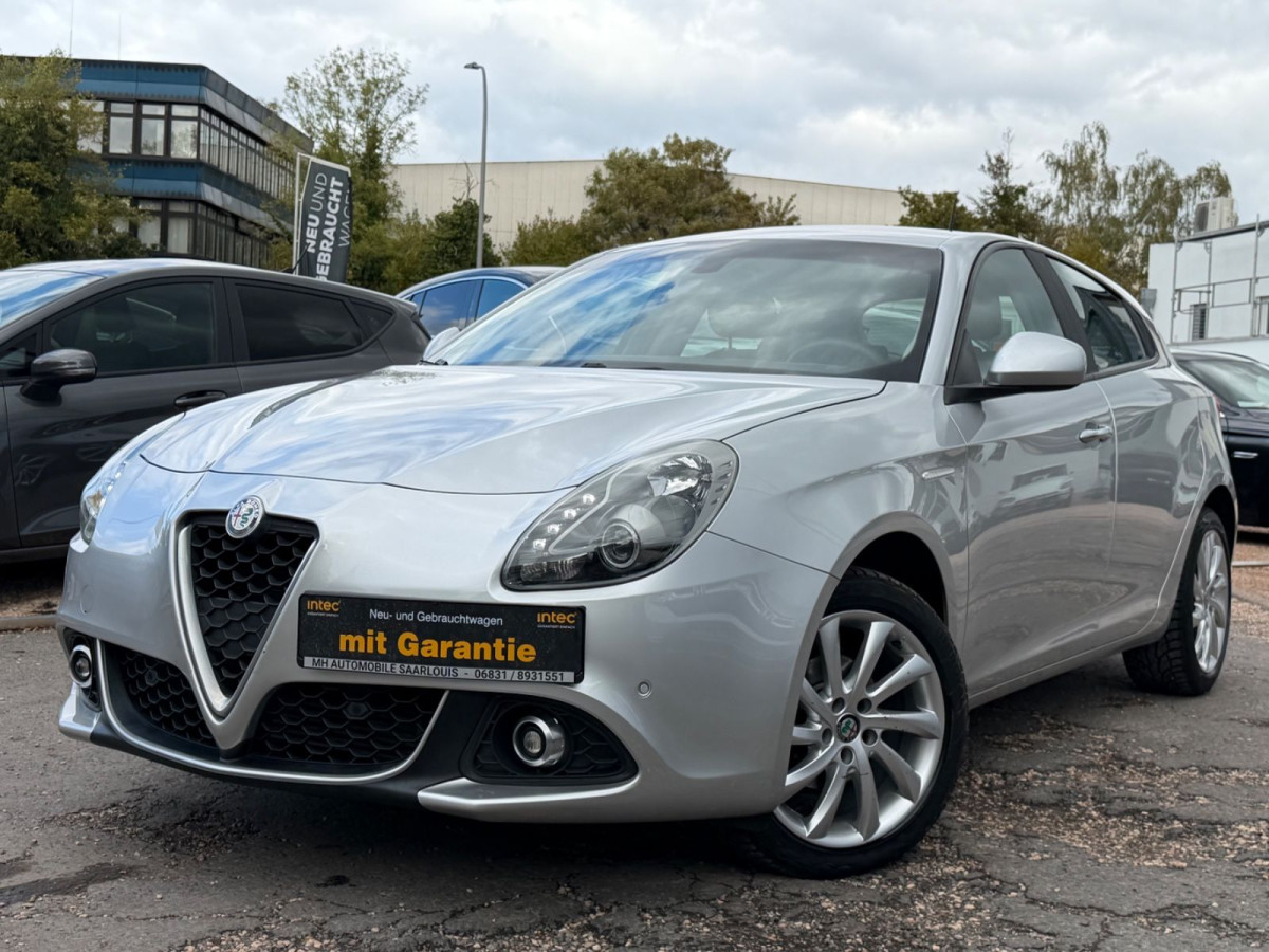 Alfa Romeo Giulietta Super/SCHECKHEFT/1HAND/