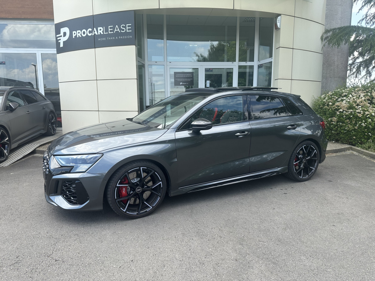 Audi RS3 AUDI RS3 Sportback 2.5 TFSI quattro/PANO/19/Bang & Olufsen