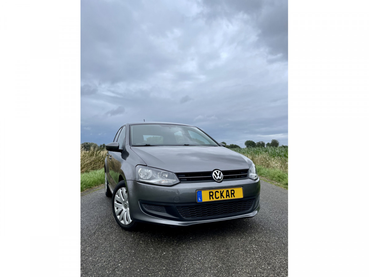 Volkswagen Polo 1.6TDI 102.000KM **CAPTEUR, CLIMATRONIC, CRUISE CONTROL** // 8.990€ TTC // 12 MOIS DE GARANTIE