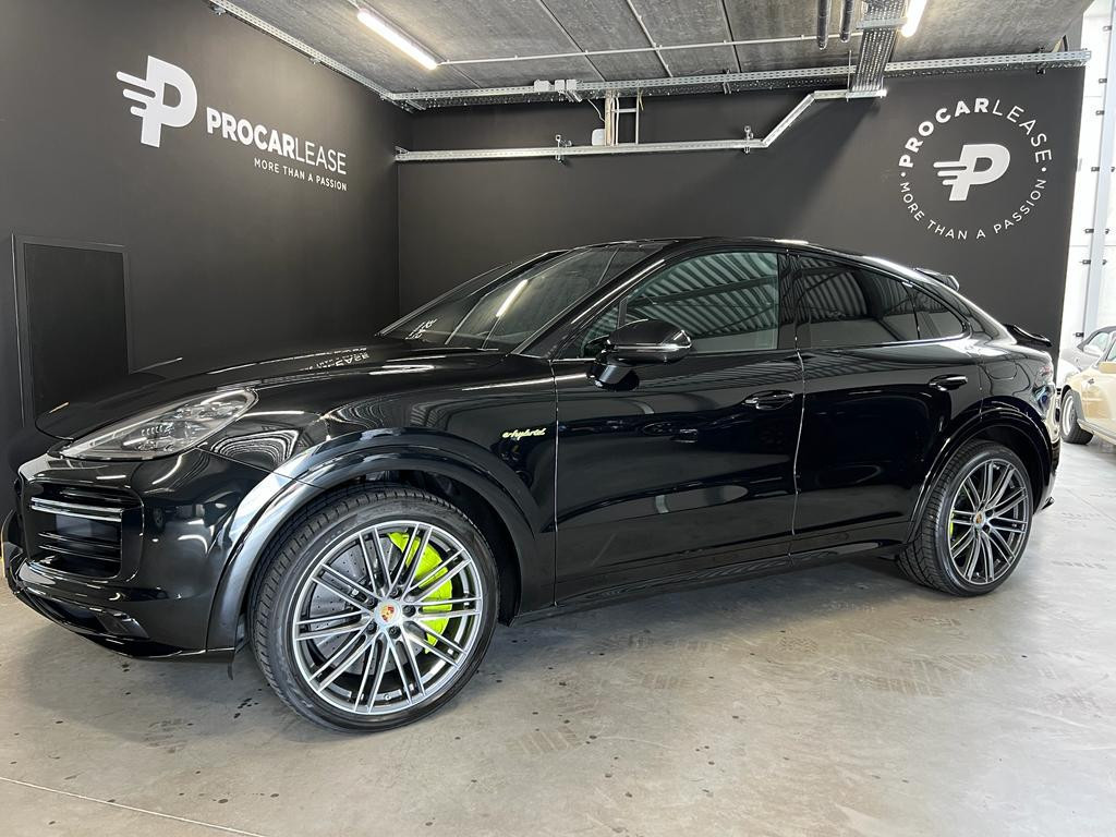 Porsche Cayenne COUPE TURBO S E-HYBRID/22/SPORT DESIGN