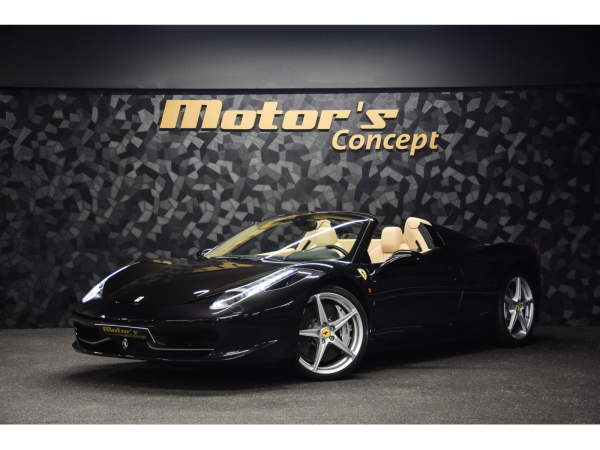 Ferrari 458 SPIDER V8