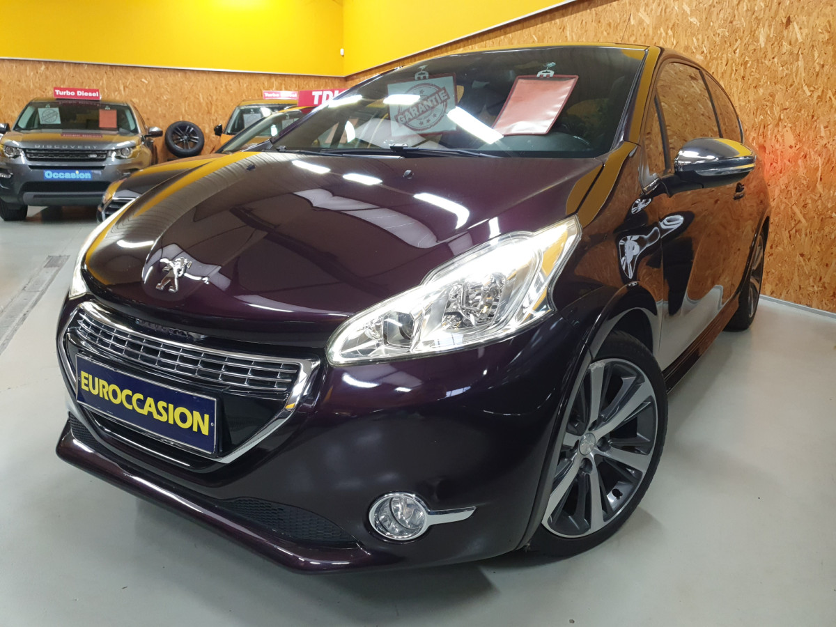 Peugeot 208 XY 156CV ESSENCE