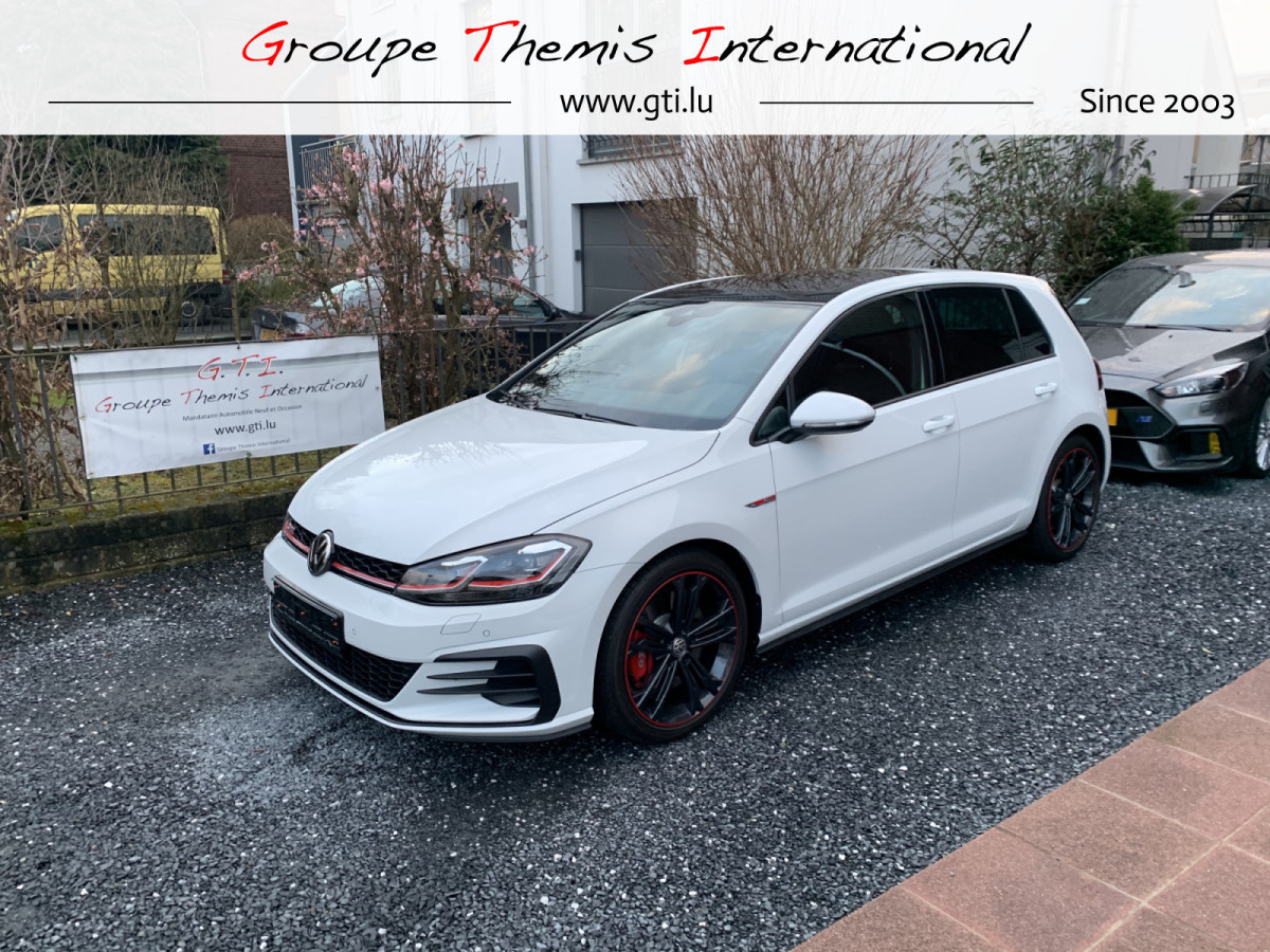 Volkswagen Golf GTi Performance 245 DSG / PANO / Dynaudio