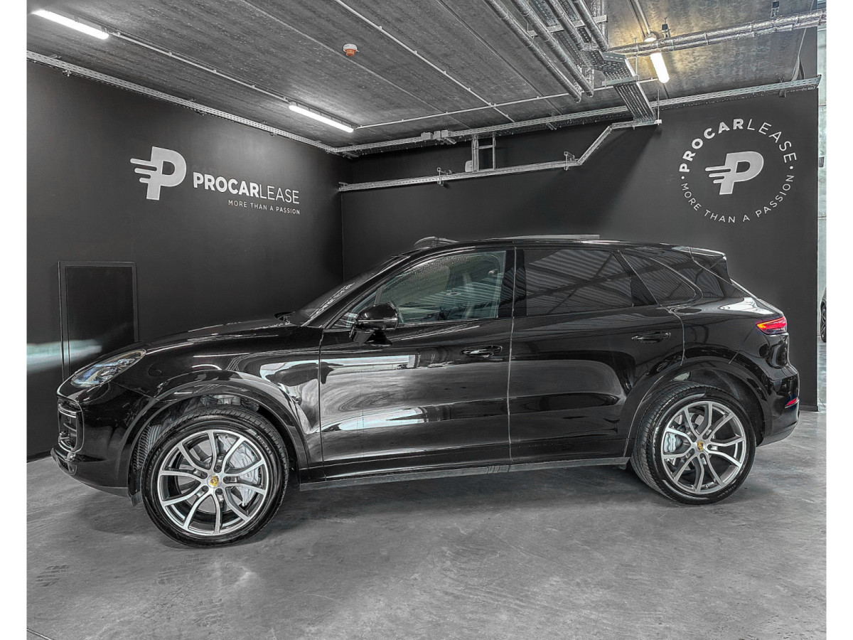 Porsche Cayenne TURBO/21//360/PANO/KEYLESS/BURMESTER/4RADLENK/VOLL/NIGHT V