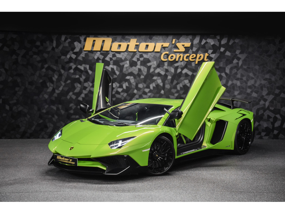 Lamborghini Aventador LP750-4 SV / 1 OF 600