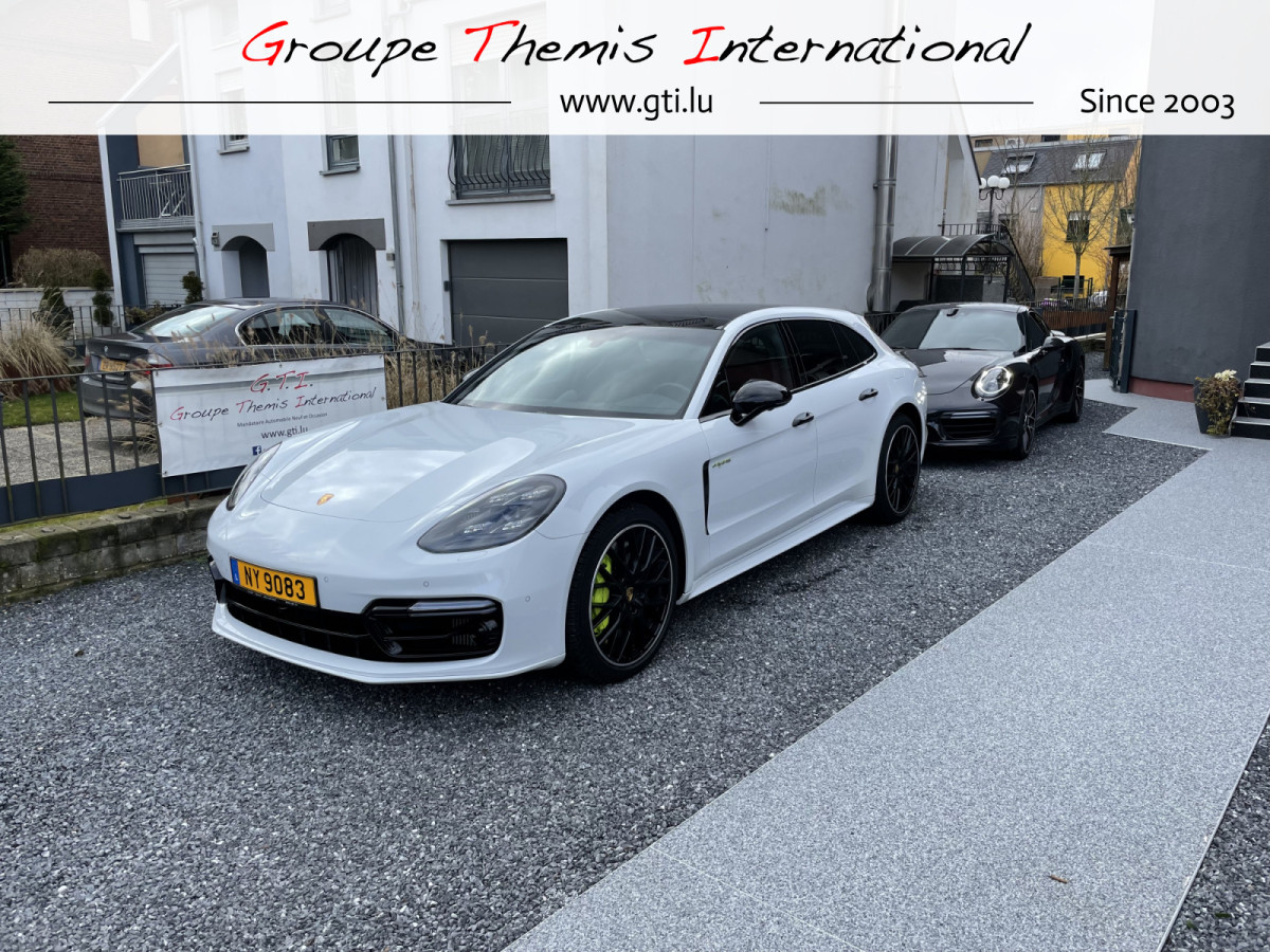 Porsche Panamera Turbo S E-Hybrid Sport Turismo 4.0 V8 680