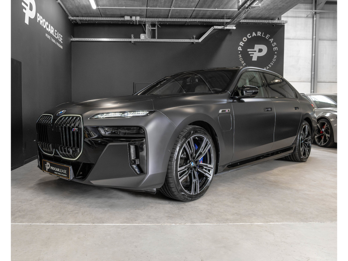 BMW 760 7 Lim M760 e xDrive MY 2024/ BMW INDIVIDUAL/ SHADOW LINE/ CRISTAL/ SKY LOUNGE/ FROZEN GREY/ ICONIC GLOW/ VOLL