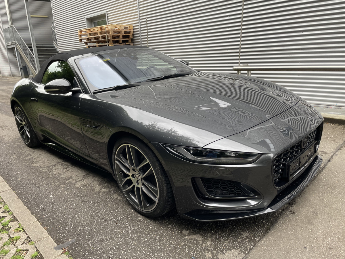 Jaguar F-Type 2.0 Essence 300 CABRIO