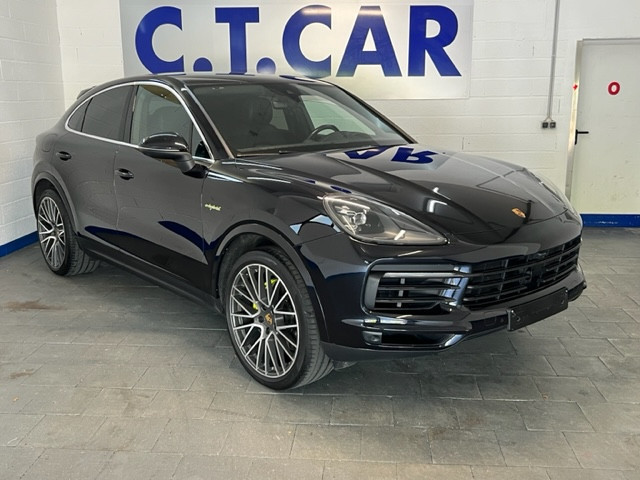 Porsche Cayenne CoupeE-Hybrid Sport-Chrono/Panorama