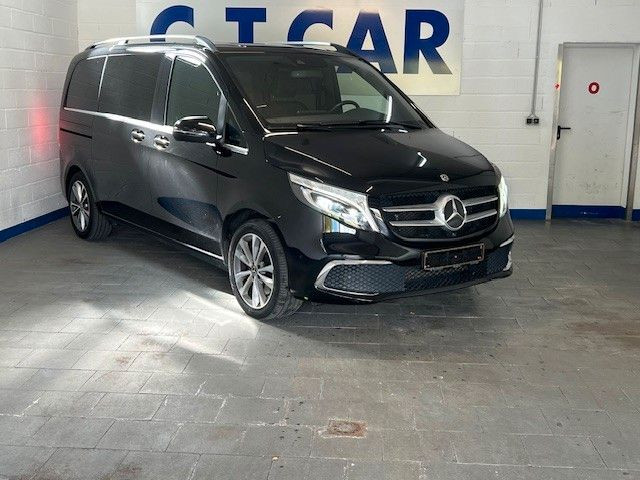 Mercedes-Benz V 300 d AVANTGARDE 4MATIC komp - 6-Sitzer