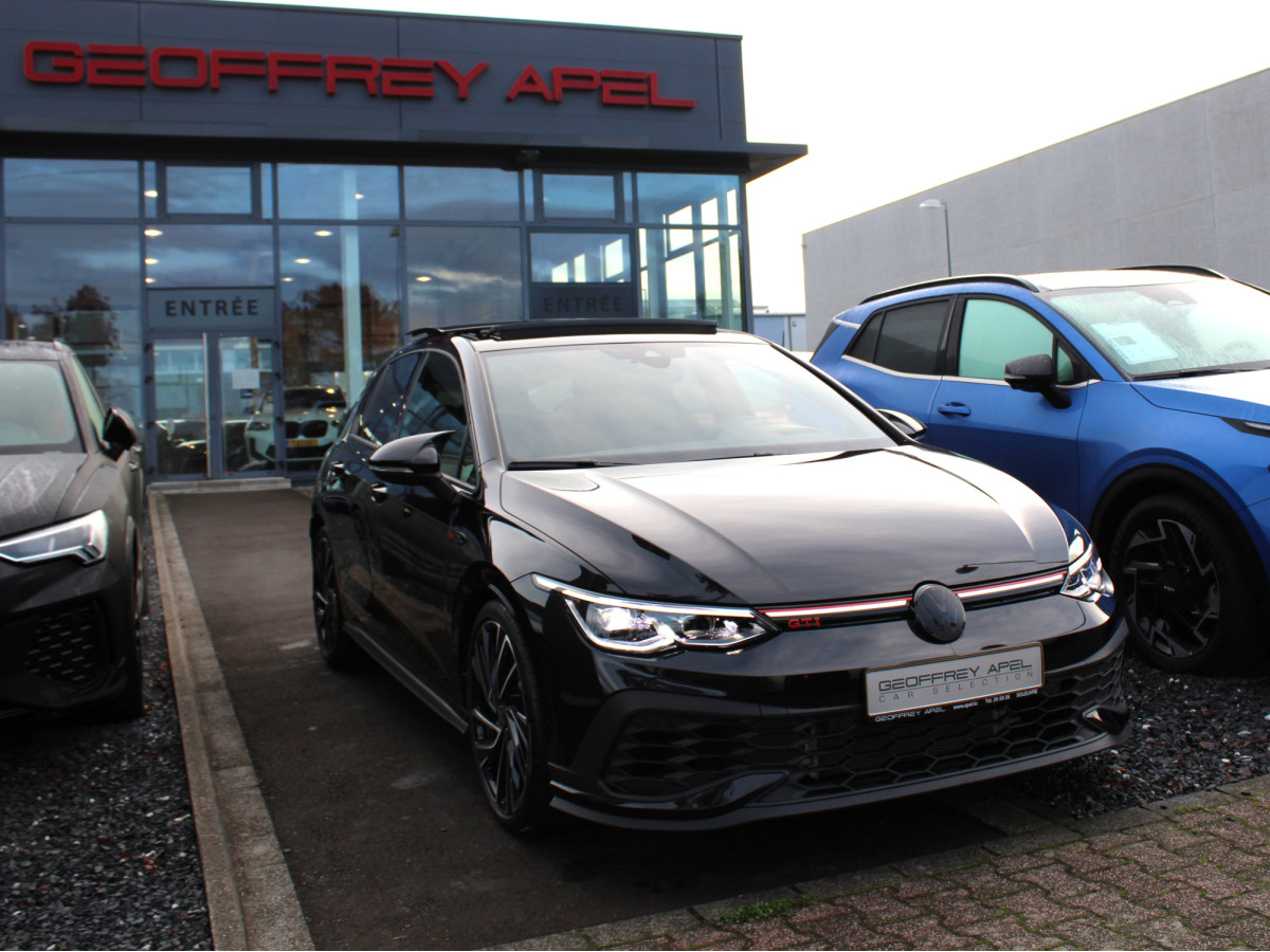 Volkswagen Golf GTI 2.0 TSI 300 CLUBSPORT HEAD-UP HARMAN KARDON PANO NAVI