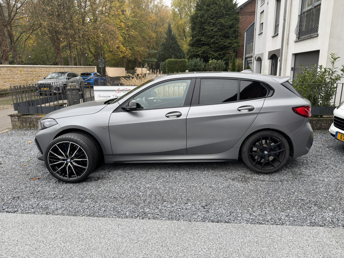 BMW M135 i 306 Xdrive Steptronic Frozen