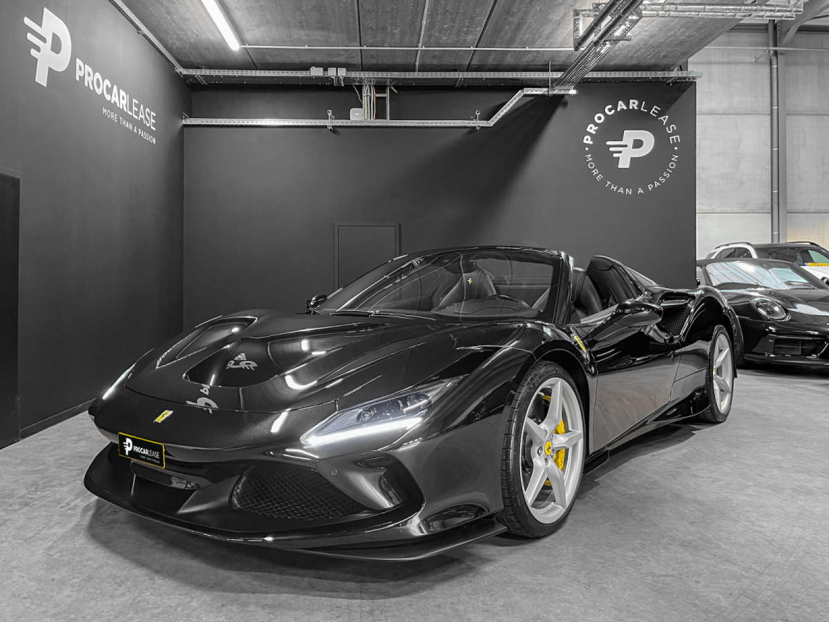 Ferrari F8 Spider SPIDER F1 VOLL/CARBON/20/LIFT/PASSENGER D