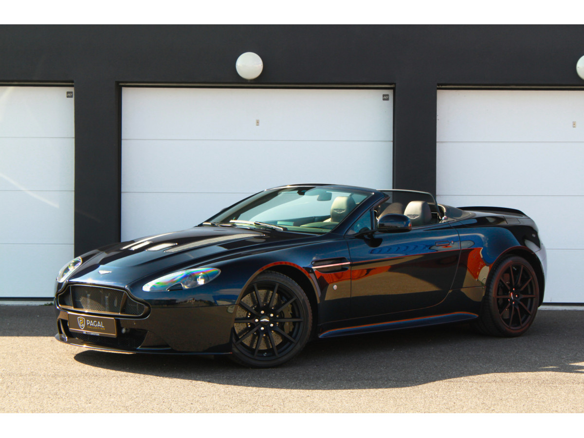 Aston Martin V12 Vantage S ROADSTER | LLD 1490e/Mois | ULTRAMARINE | CAMERA | PIANO BLACK | PPF