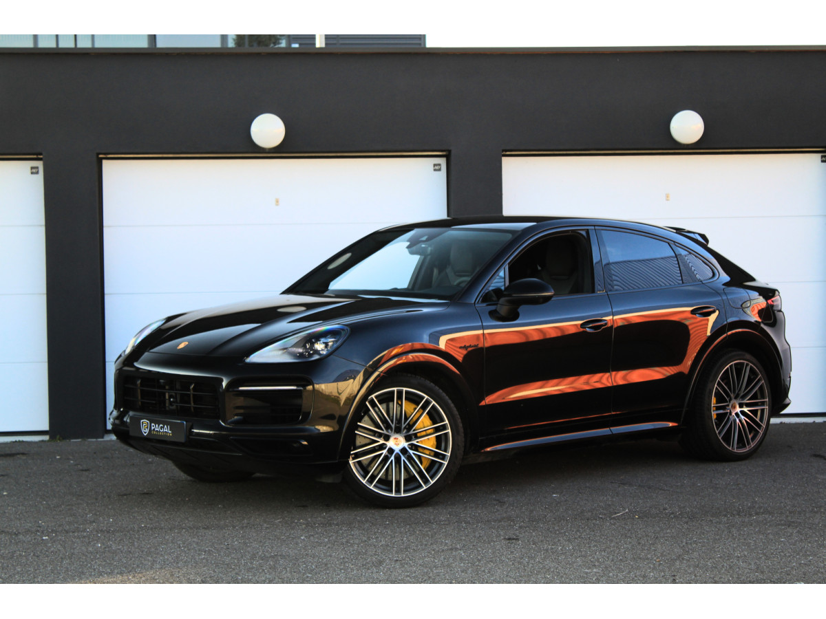 Porsche Cayenne Coupé E-Hybrid Platinium MY23 | LLD 1790e/Mois | 33k Options