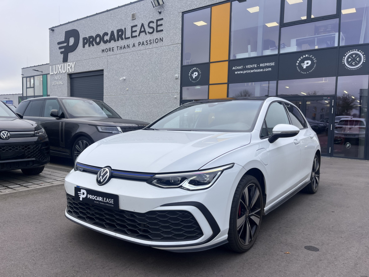 Volkswagen Golf GTE VIII /eHybrid/1.4 TSi (245cv)/Pano/ACC/18/Digital Cockpit/NaviLED