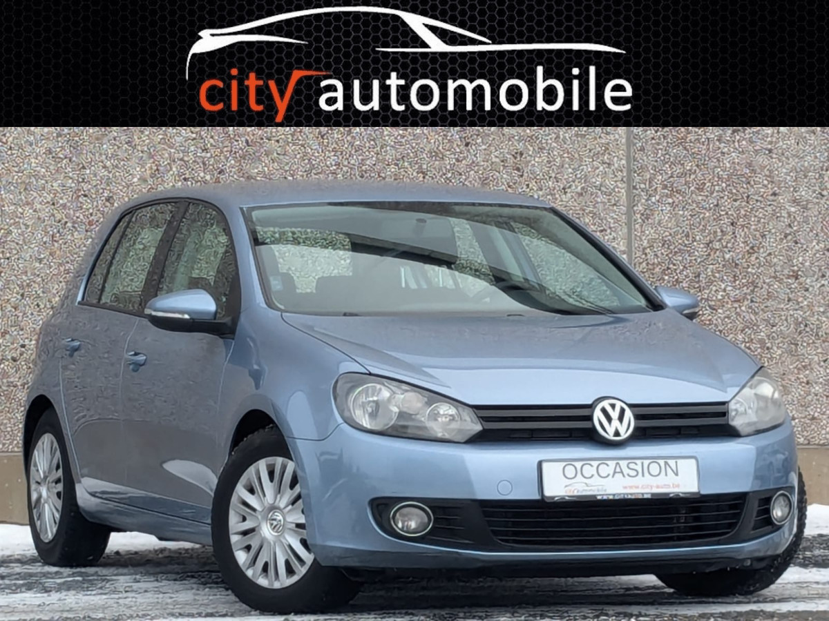 Volkswagen Golf 1.6 TDI BLUEMOTION CLIM AUTO VOLANT MULTI ATTACHE REMORQUE