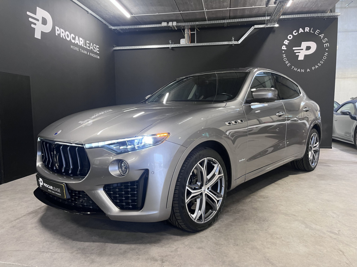 Maserati Levante SQ4 GRANSPORT FULL OPTION/BELUFT/CARBON/SCHIEBEDACH