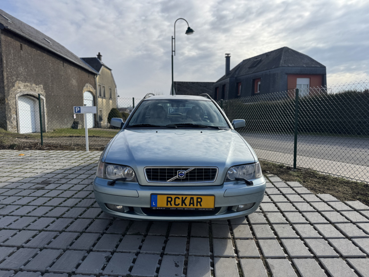 Volvo V40 *Garantie 12 mois incluse* // Attache remorque, Cruise Control