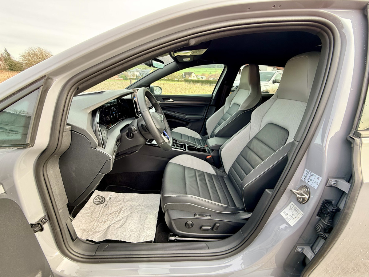 Golf GTE 1.5 eHybrid 130 kW / 177 CV Boîte à double embrayage 6 vitesses