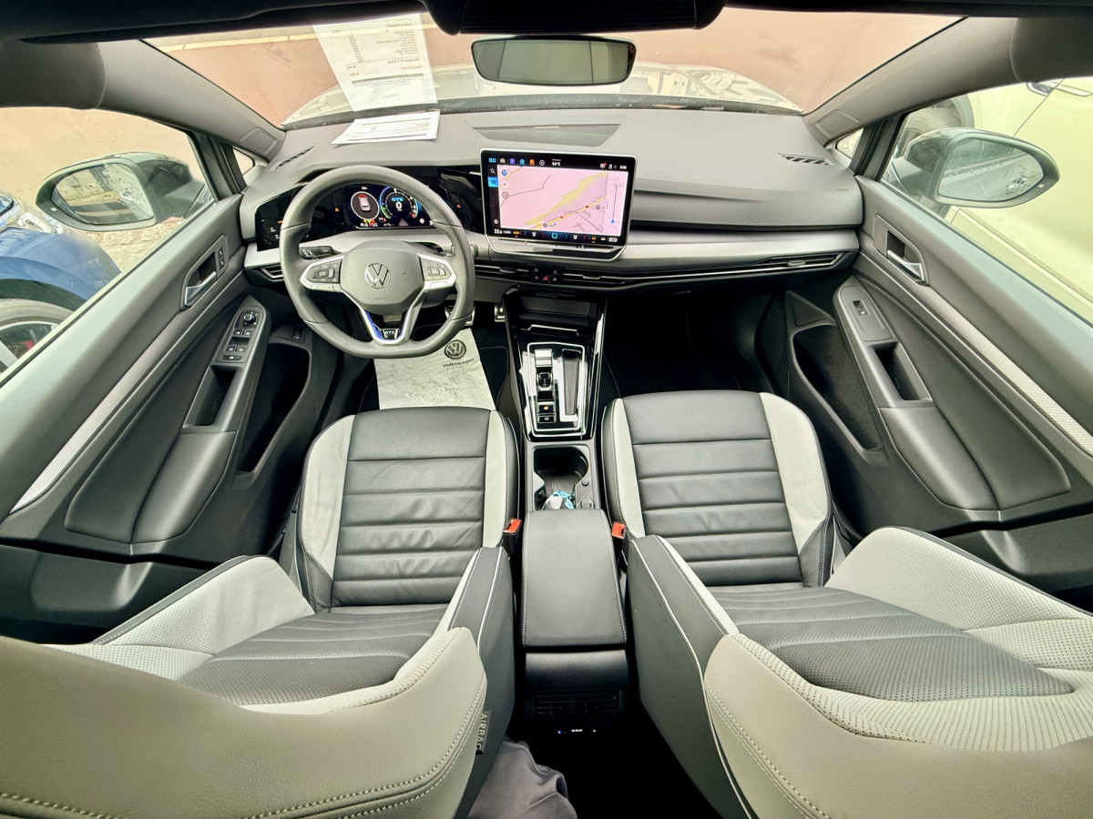 Golf GTE 1.5 eHybrid 130 kW / 177 CV Boîte à double embrayage 6 vitesses
