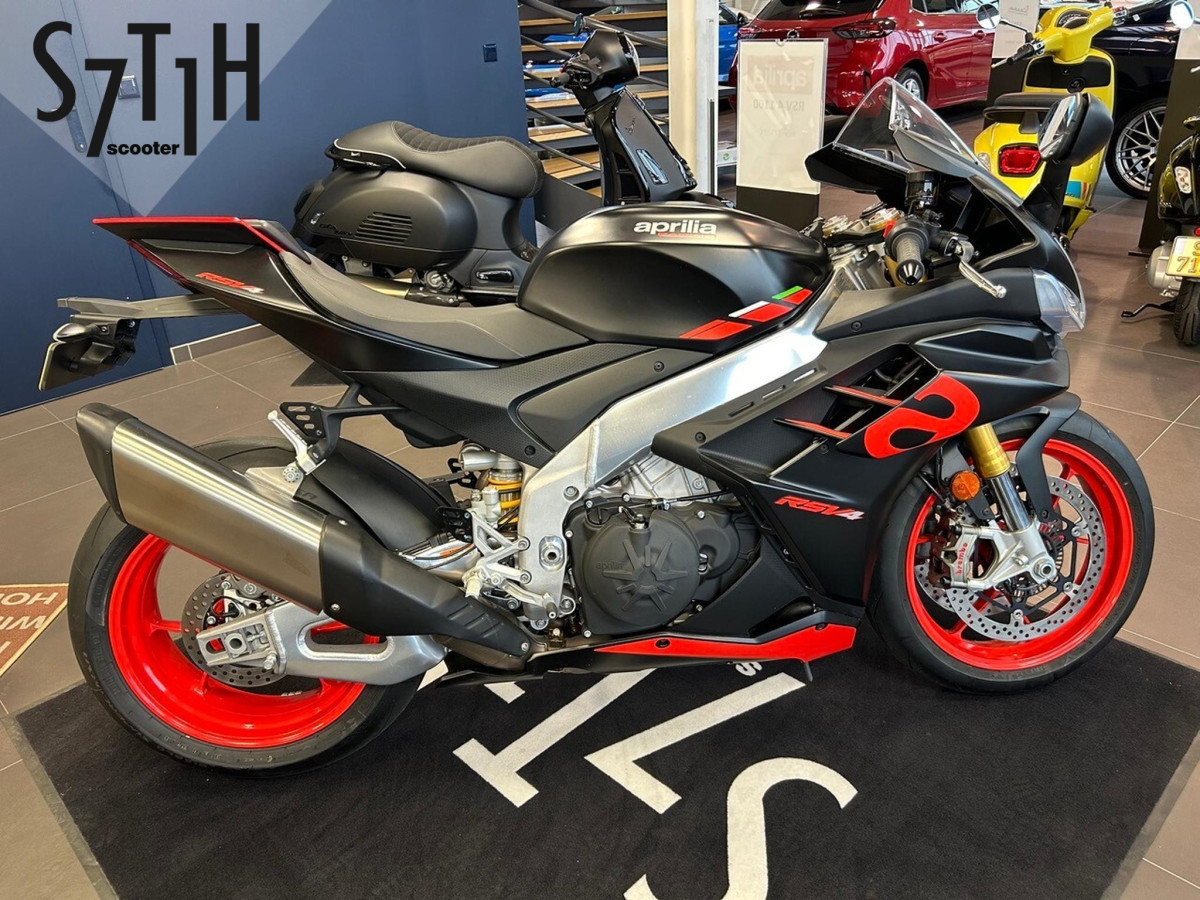 Aprilia RSV4 