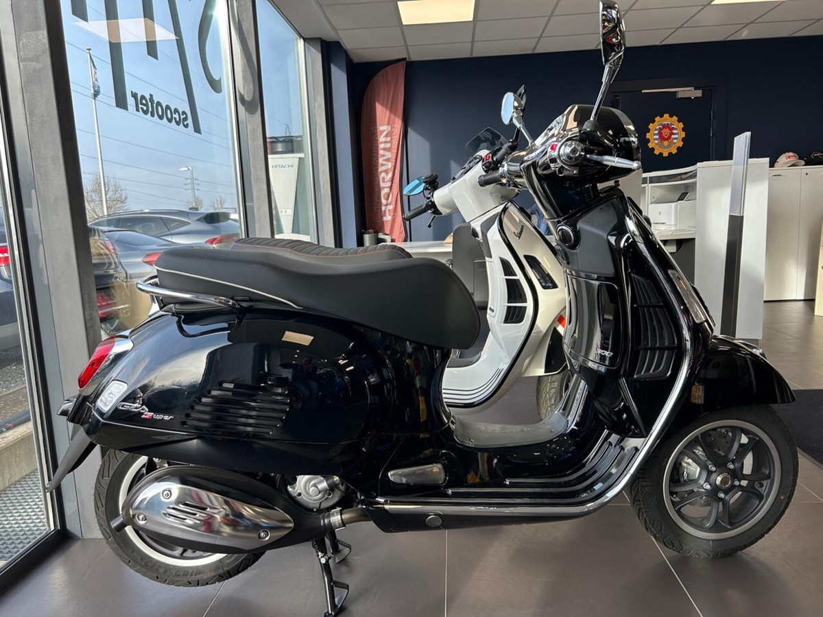 Vespa GTS 300 Super