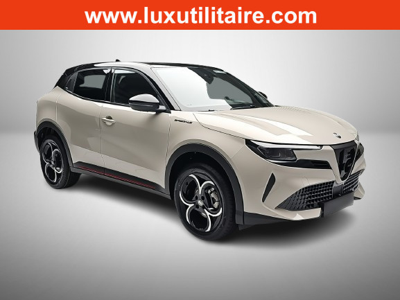 Alfa Romeo Junior 1.2 VGT 48V Hybrid Ibrida