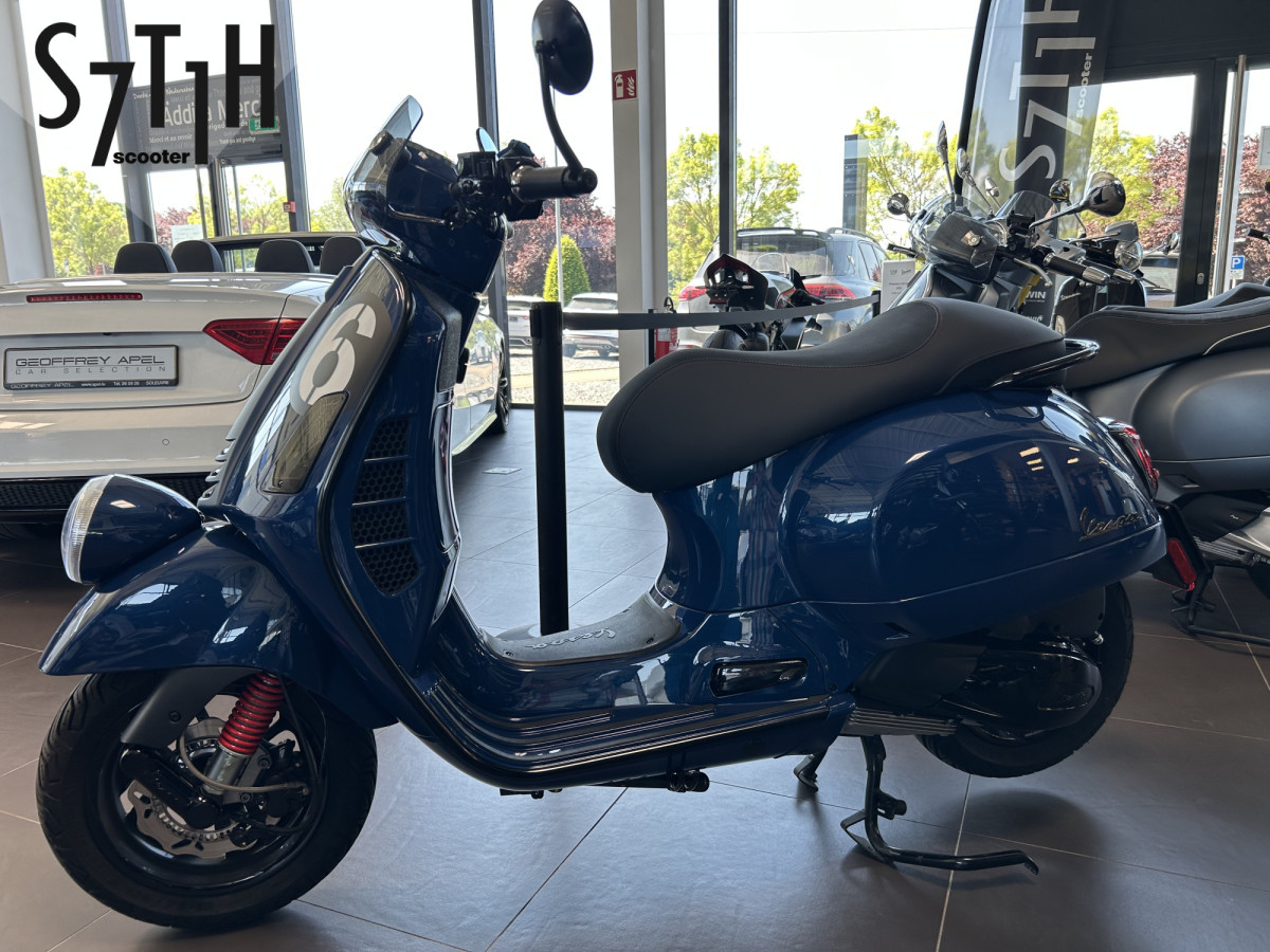 Vespa Faro Basso SEI GIORNI STH71 Edition 300