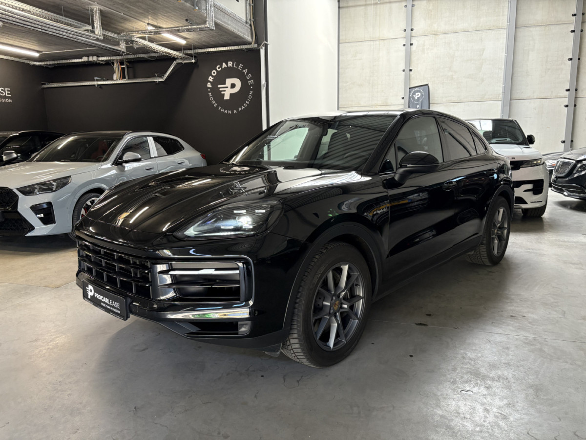 Porsche Cayenne Coupe FACELIFT E-Hybrid / PANORAMA / ACC / 360° / CHRONO