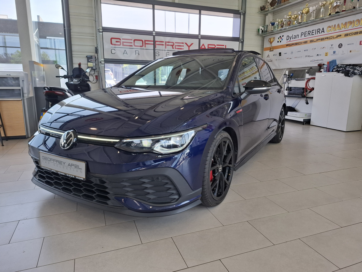 Volkswagen Golf GTI CLUBSPORT NURBURGRING DCC HARMAN KARDON HEAD UP PANO NAVI