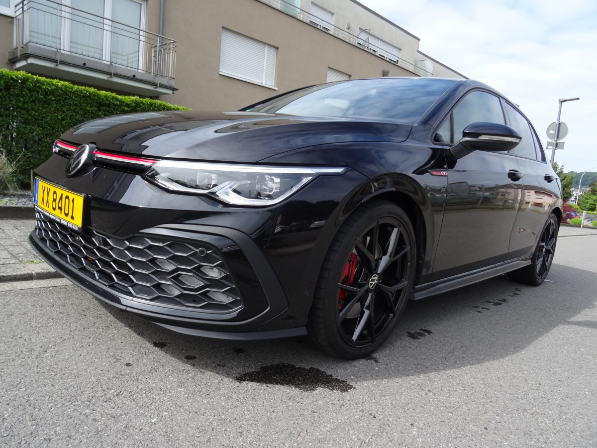 Volkswagen Golf GTI 8 VIII 2.0 TSI 6 VITESSES 245CV