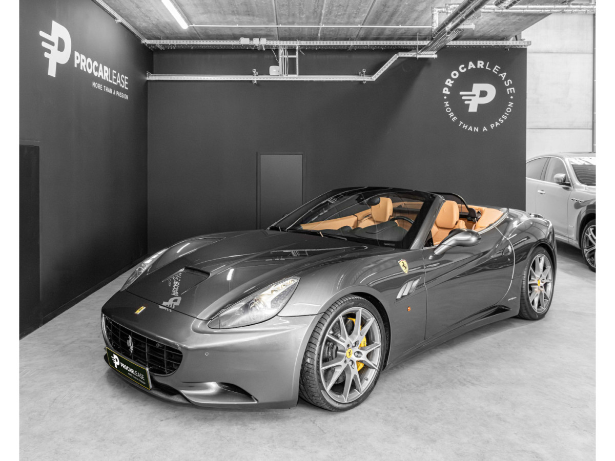 Ferrari California 4.3 V8_4 STZ/NAVI/20'/LIFT/ GRIGIO SILVERSTONE