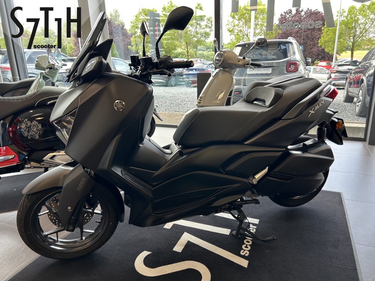 Yamaha X-Max 300 