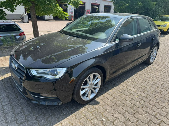 Audi A3 AUDI A3 SPORTBACK QUATTRO NAVI XENON SITZHEIZUNG AHK