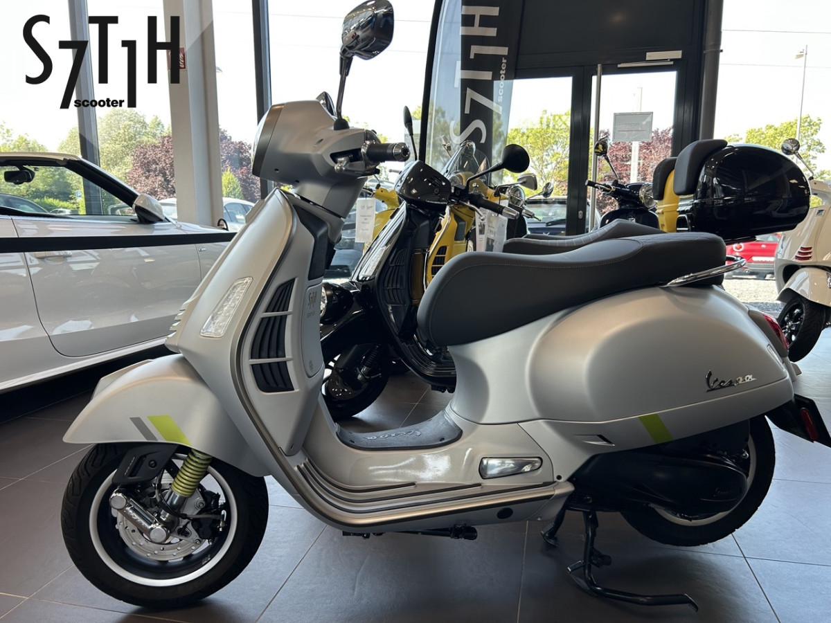 Vespa GTS 300 Super Tech