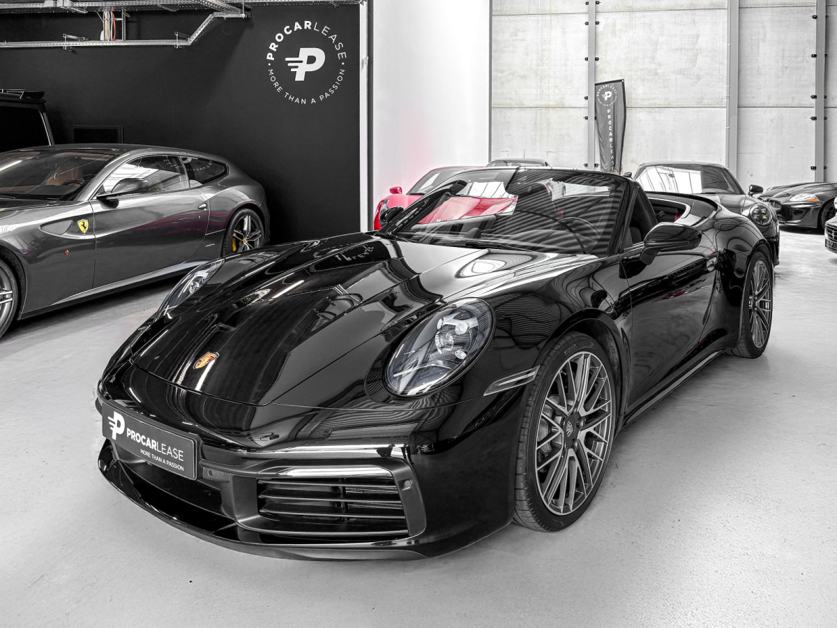 Porsche 992 CARRERA CABRIOLET/LIFT/CHRONO/CARBON/VENTILED SEATS