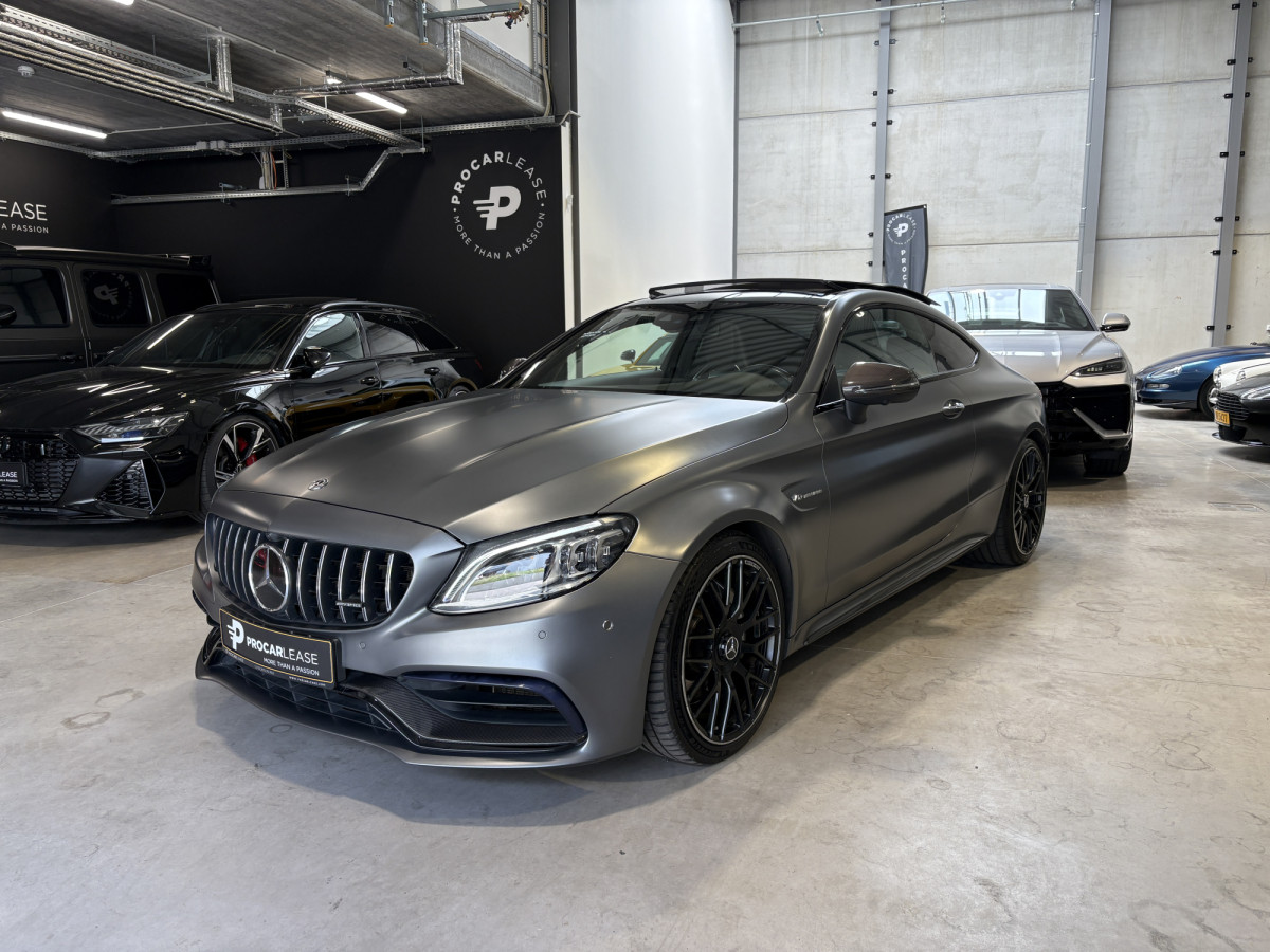 Mercedes-Benz C 63 AMG PANO//CARBON/360°/Francais (Malus Payé)