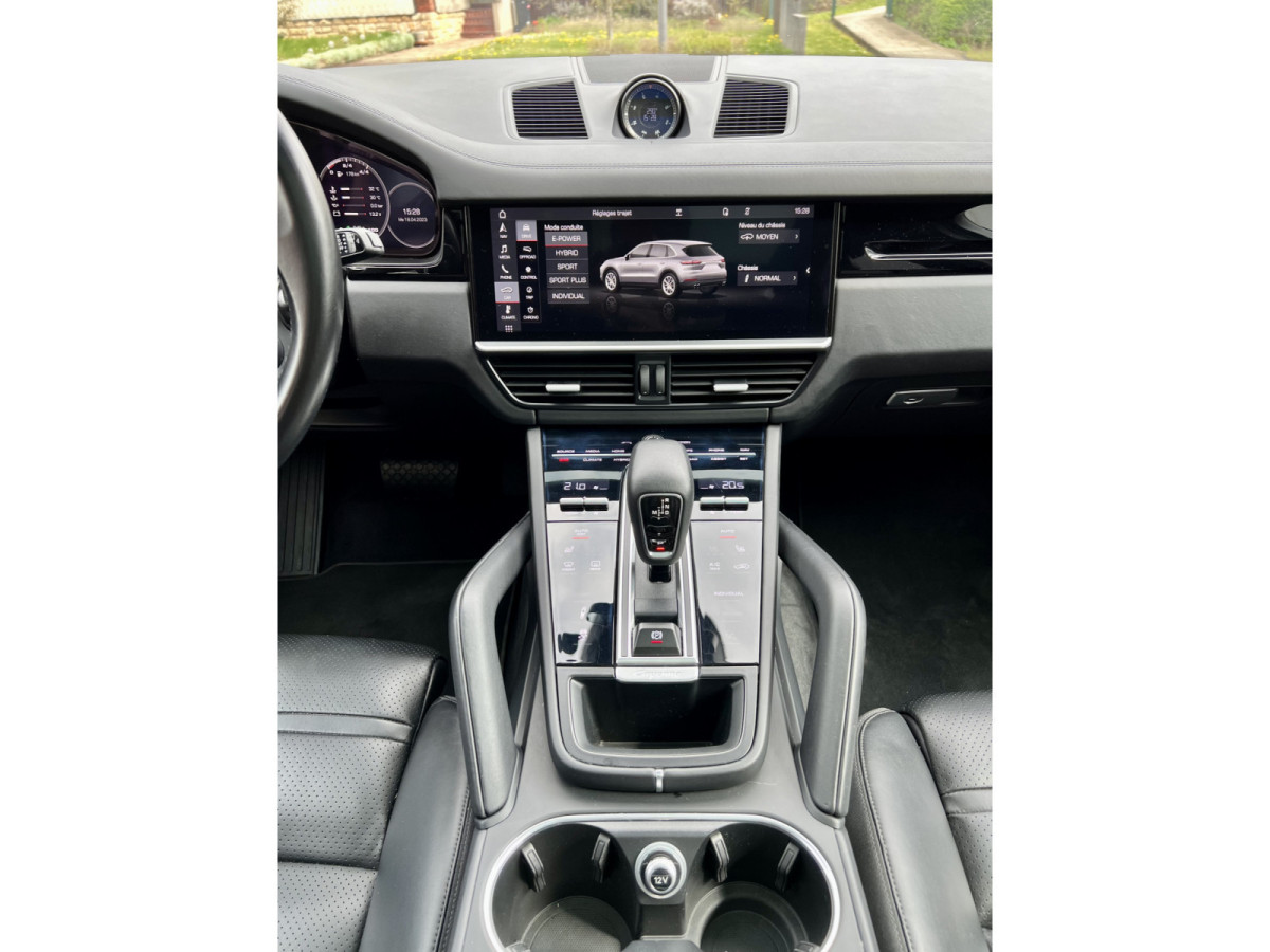 Porsche Cayenne E-HYBRID 462 TIPTRONIC S 8 21’ PANO