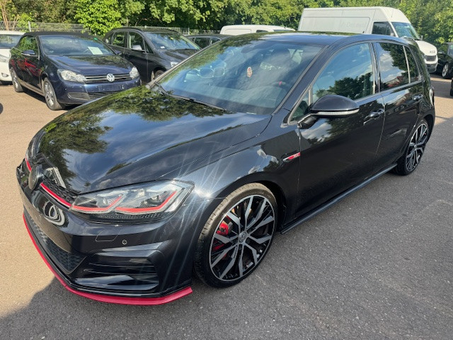 Volkswagen Golf GTI VOLKSWAGEN GTI PERFORMANCE LED VIRTUELL STANDHEIZUNG SHZ