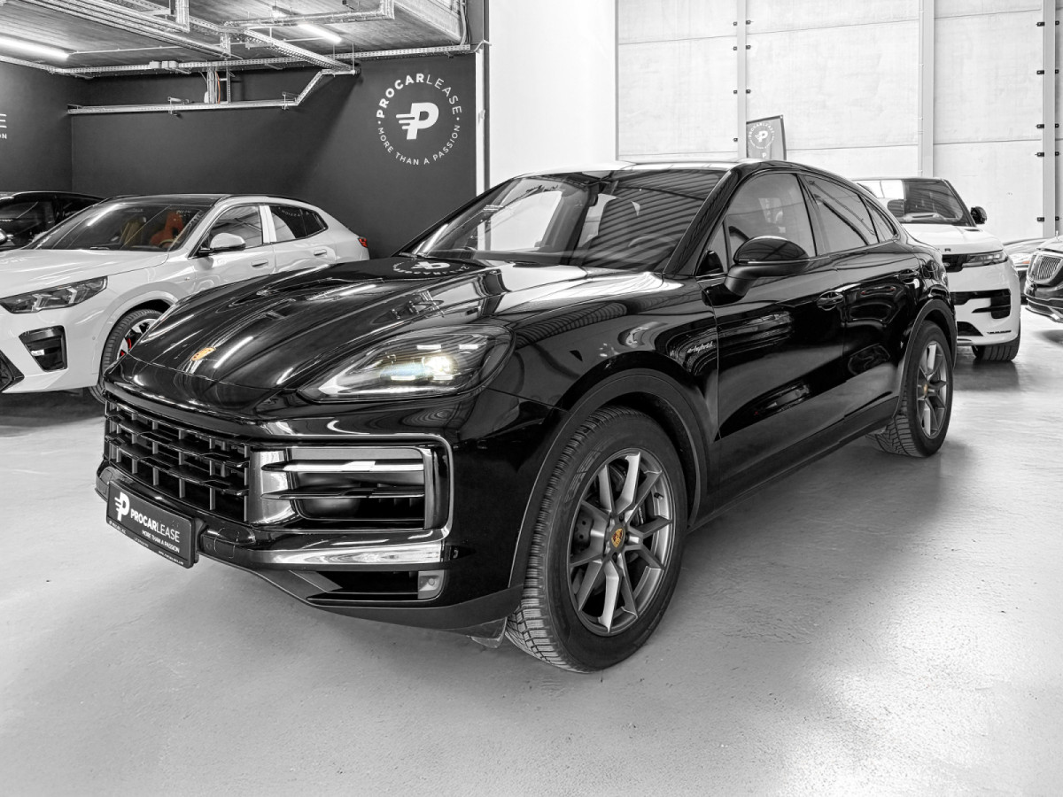Porsche Cayenne Coupe FACELIFT E-Hybrid / PANORAMA / ACC / 360° / CHRONO