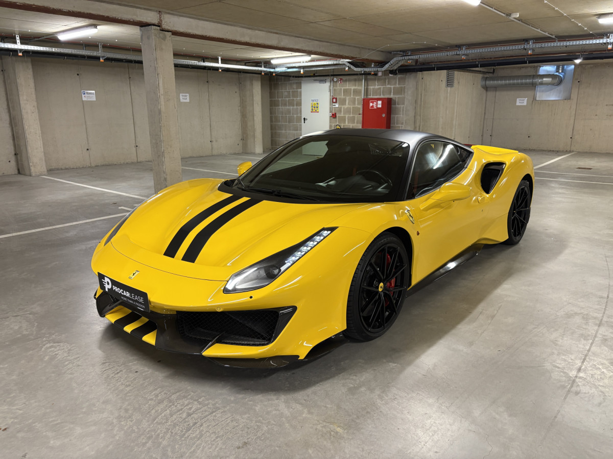Ferrari 488 Pista FULL CARBON SPEC/ LIFT/ FULL FERRARI SERVICE