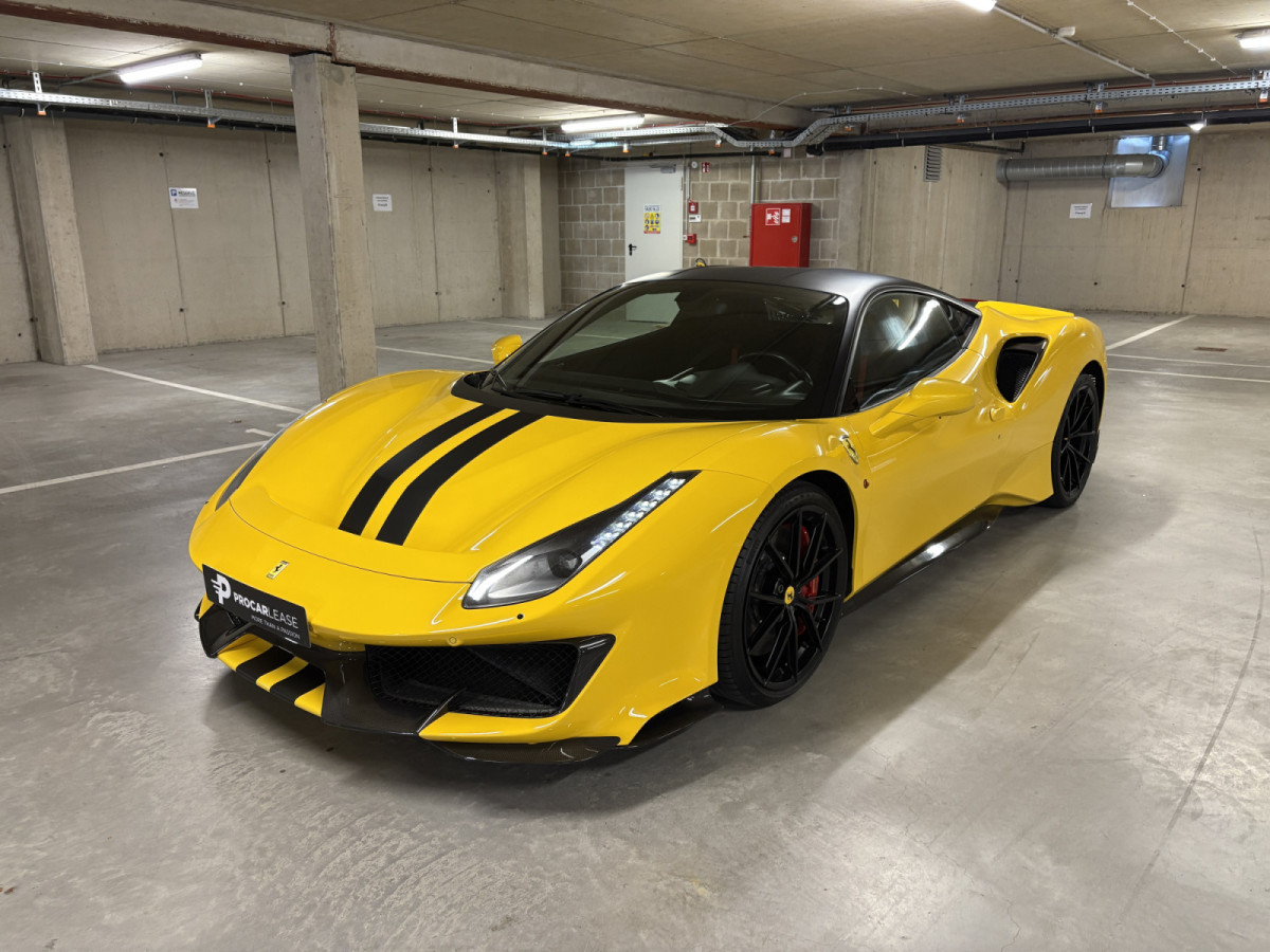 Ferrari 488 Pista FULL CARBON SPEC/ LIFT/ FULL FERRARI SERVICE