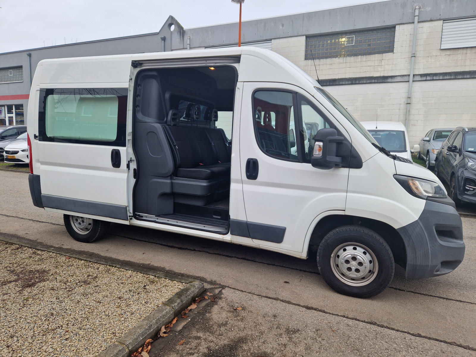 Peugeot Boxer 2.0 Hdi 130 CV Double Cabine 6 Places Garantie 12 Mois