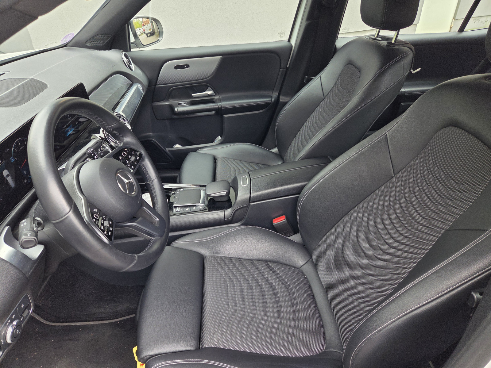 Mercedes-Benz GLB 200 4 Matic 163 CV 7G-DCT (Garantie 12 Mois)