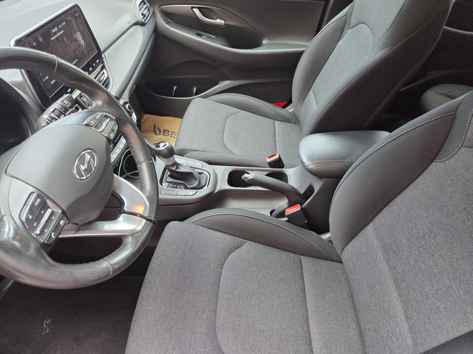 Hyundai i30 SW 1.6 CRDI 136 CV BVA Garantie 12 Mois